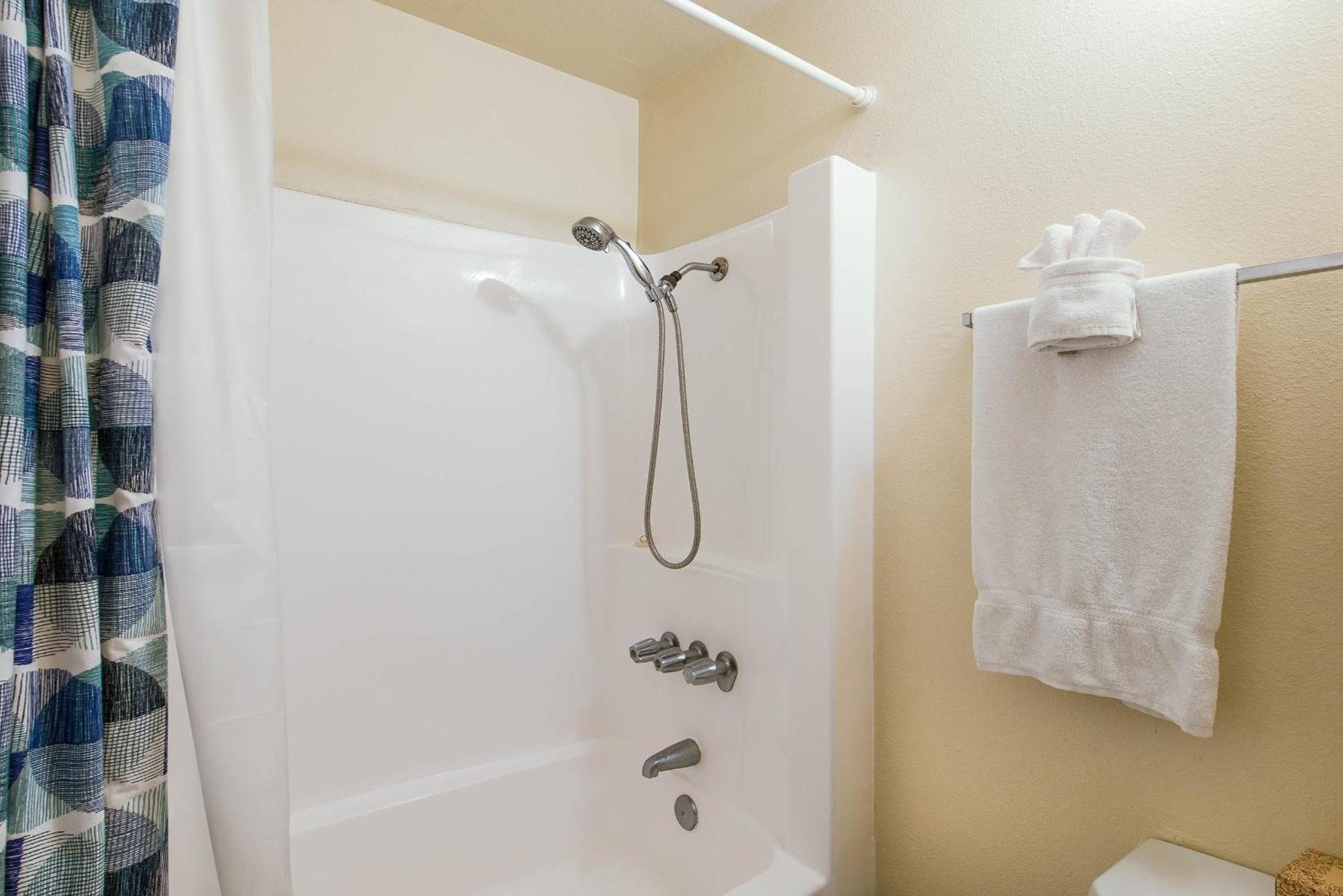 2 Bedroom Condominium #1101